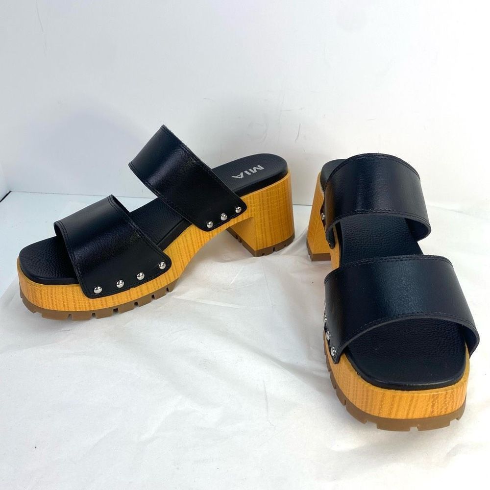 MIA Black and Tan Chunky Heel Sandals (Wide)